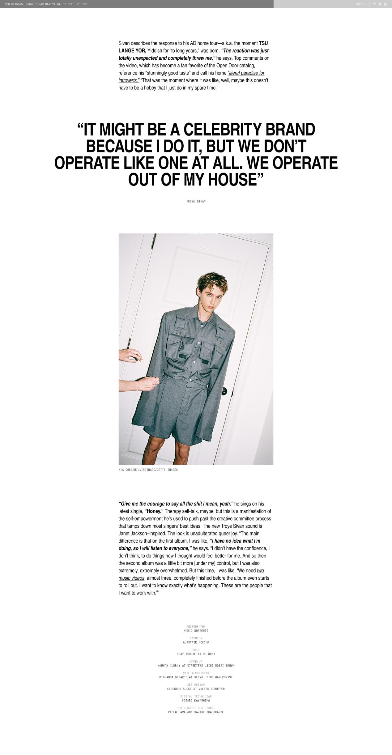 Mobile i-D article mockup with editorial image